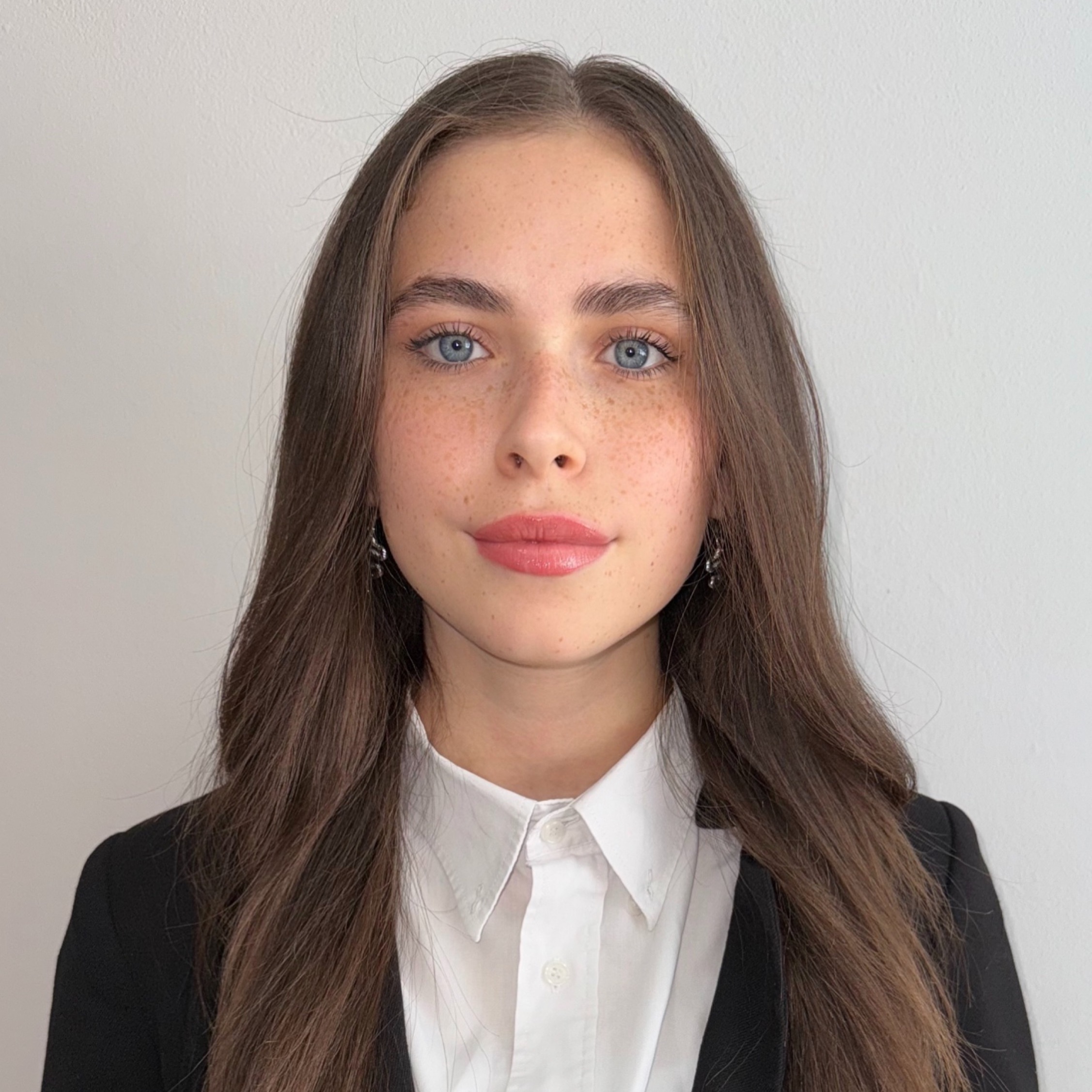 Контакты - 18