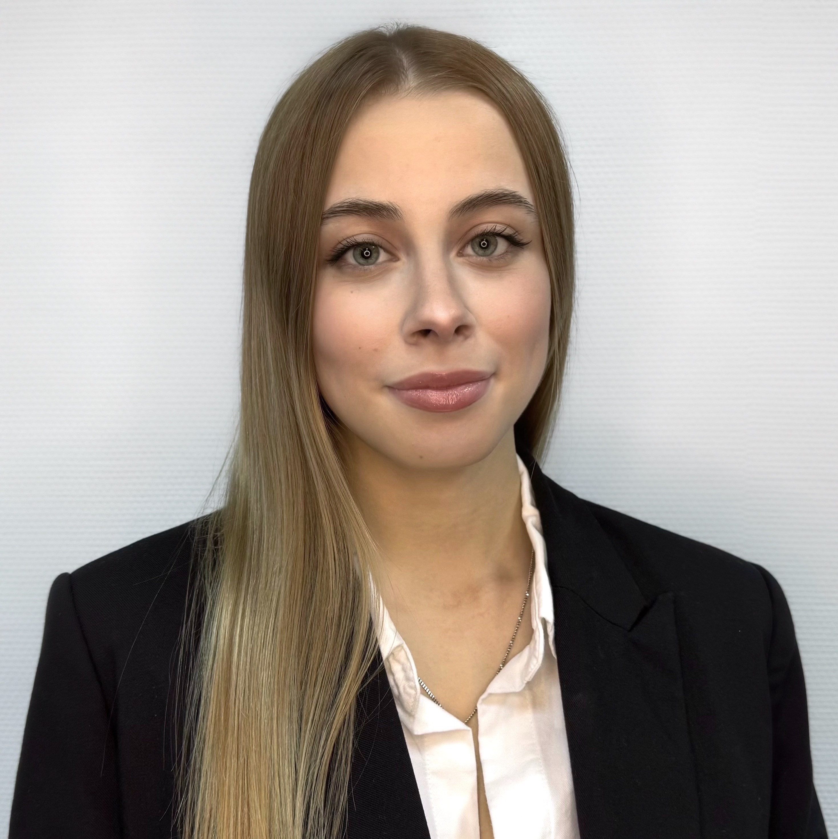 Контакты - 15