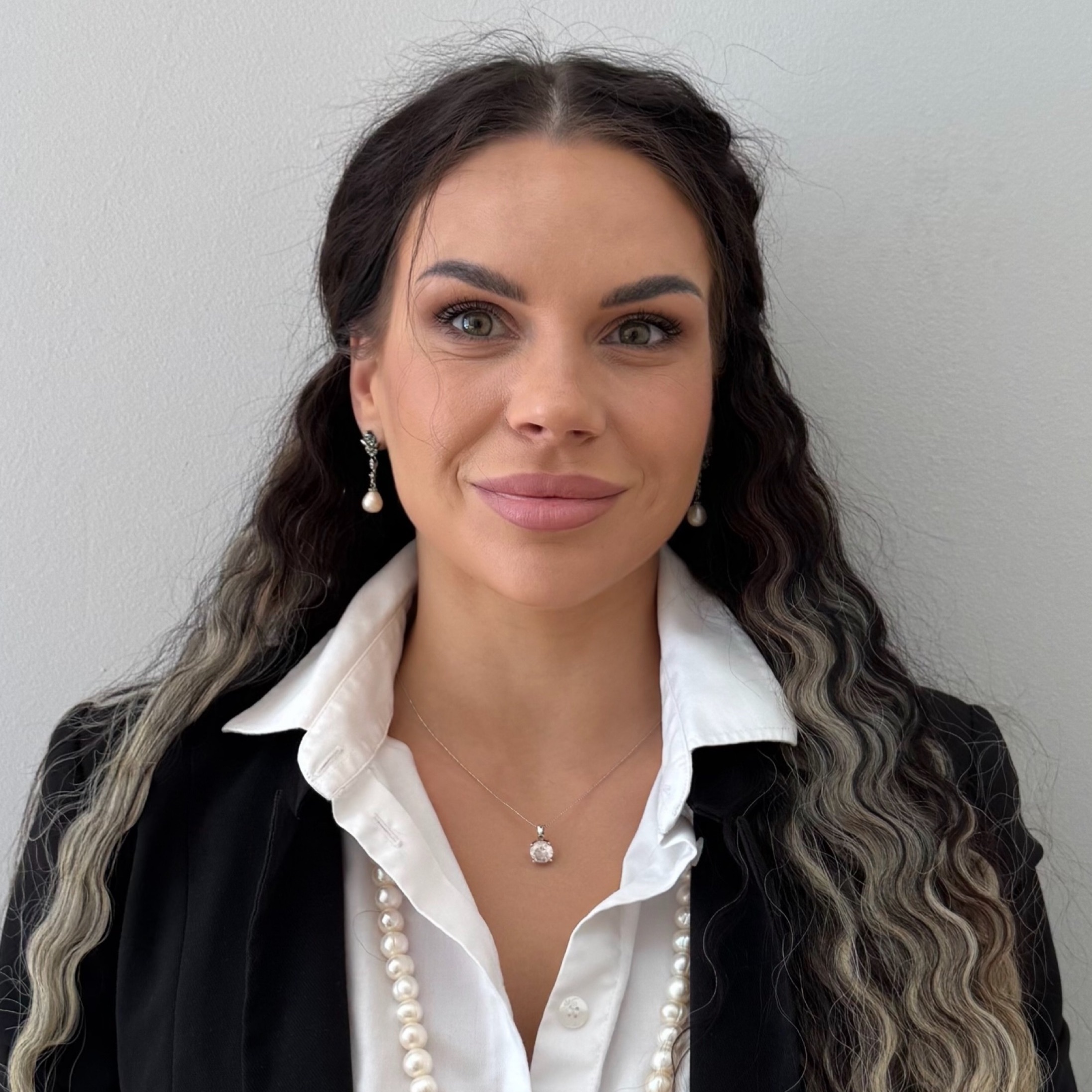 Контакты - 12